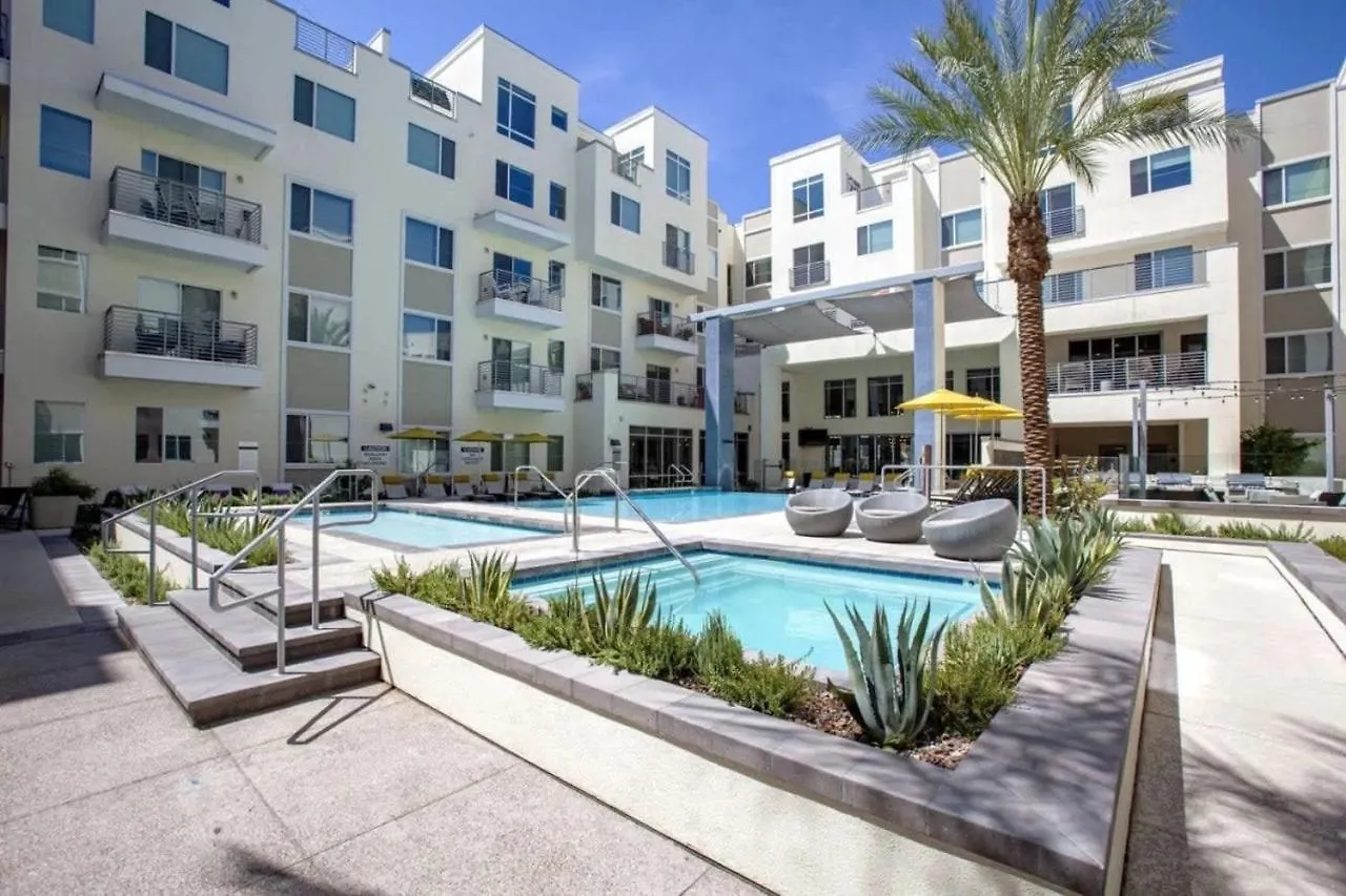 Apartment Cozysuites Paradise Under The Palm Trees! 12 Phoenix United States